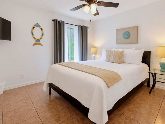 Image No.11-3 Bed Property for sale