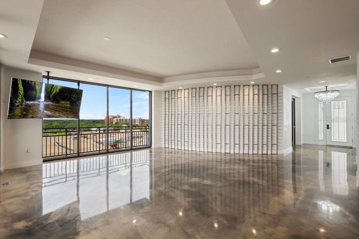 Image No.16-4 Bed Property for sale