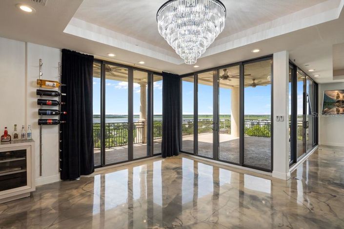 Image No.25-4 Bed Property for sale