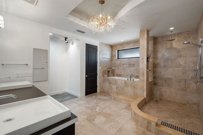 Image No.31-4 Bed Property for sale