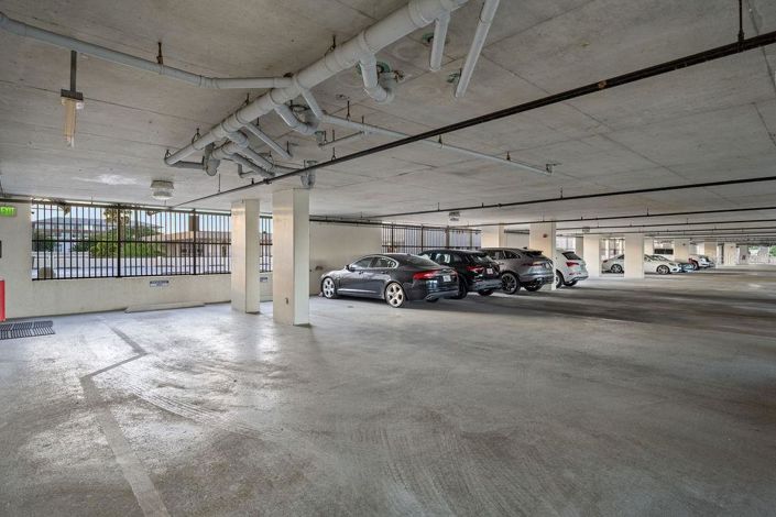 Image No.51-4 Bed Property for sale