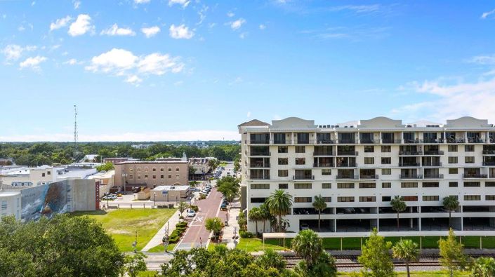 Image No.56-4 Bed Property for sale