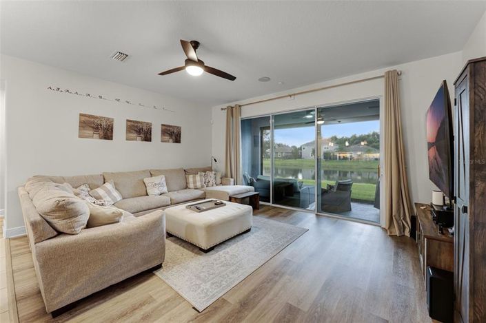 Image No.3-4 Bed Property for sale