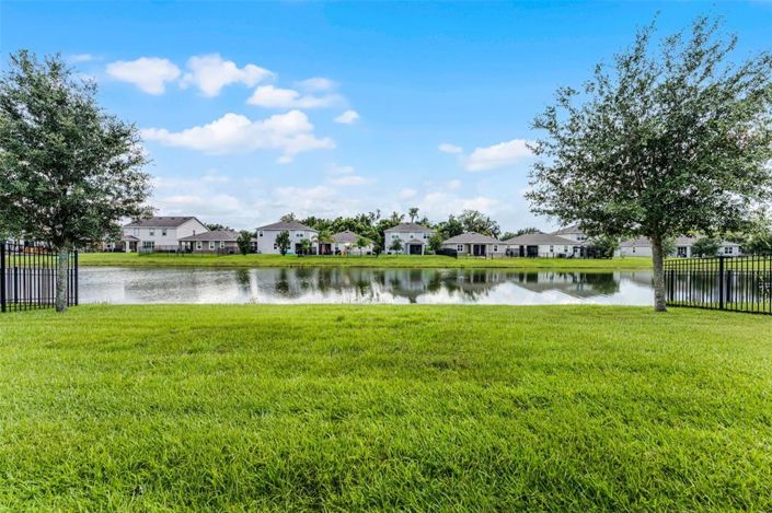 Image No.30-4 Bed Property for sale