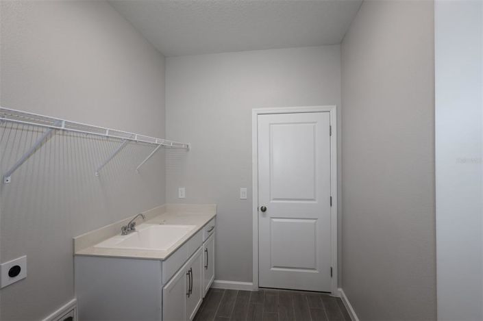 Image No.20-3 Bed Property for sale