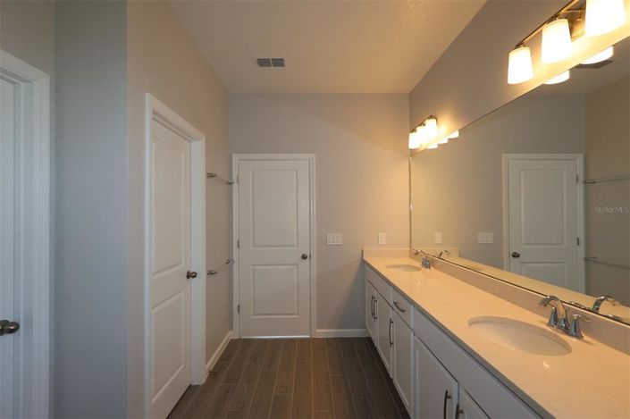 Image No.30-3 Bed Property for sale