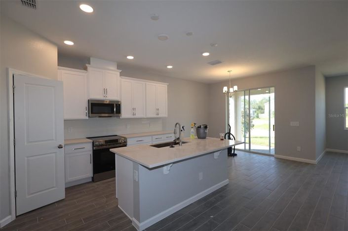 Image No.6-3 Bed Property for sale