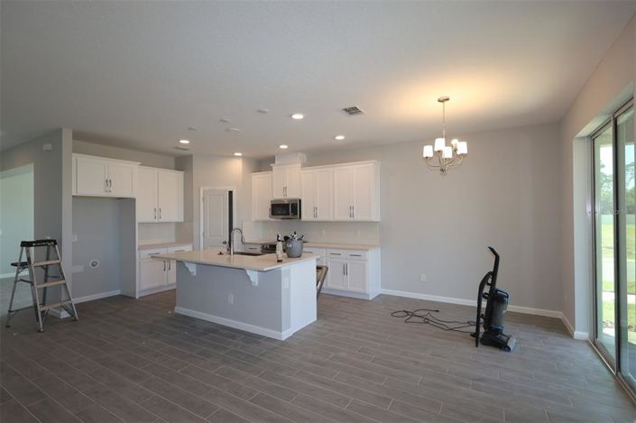 Image No.7-3 Bed Property for sale