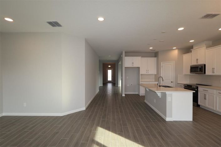 Image No.8-3 Bed Property for sale