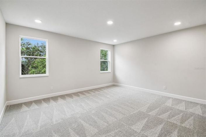 Image No.17-5 Bed Property for sale