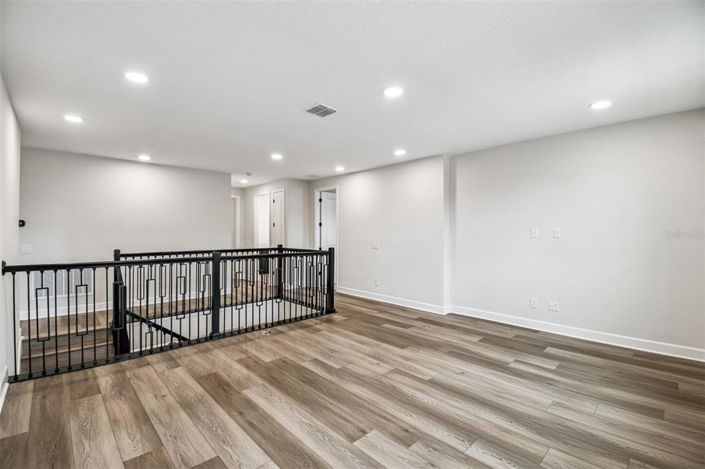 Image No.22-5 Bed Property for sale