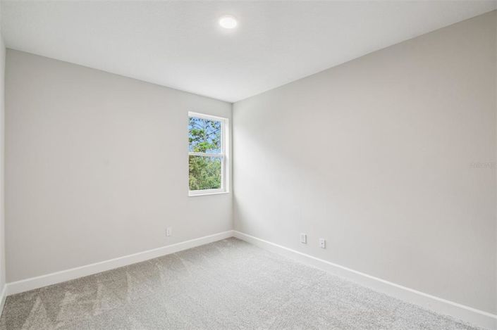 Image No.26-5 Bed Property for sale