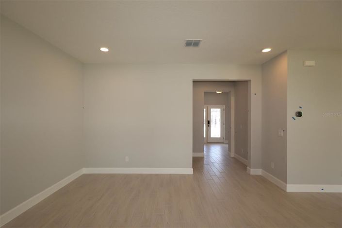 Image No.16-Propriété de 4 chambres à vendre à États-Unis