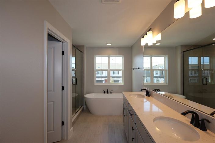 Image No.32-Propriété de 4 chambres à vendre à États-Unis