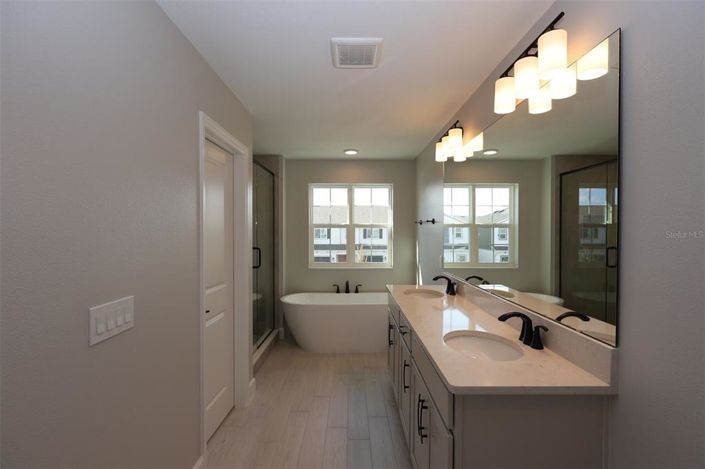 Image No.45-Propriété de 4 chambres à vendre à États-Unis