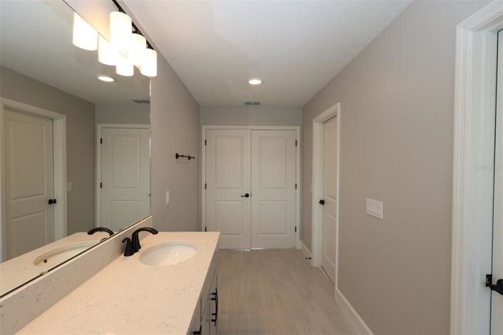 Image No.46-Propriété de 4 chambres à vendre à États-Unis