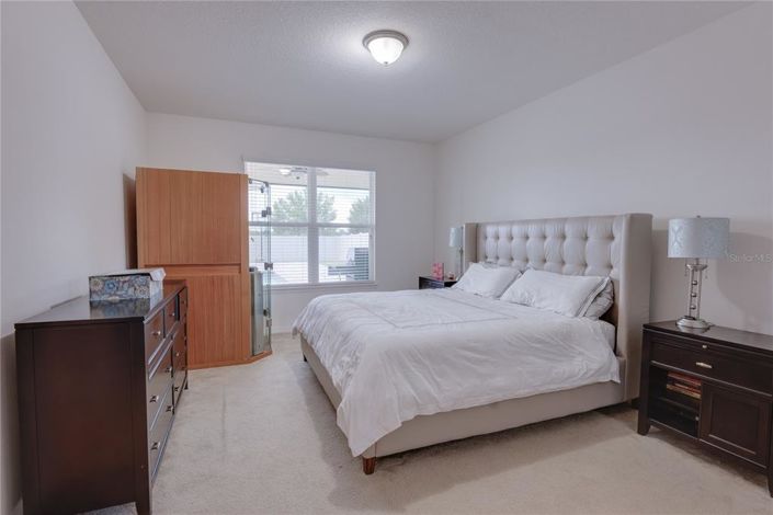 Image No.18-5 Bed Property for sale