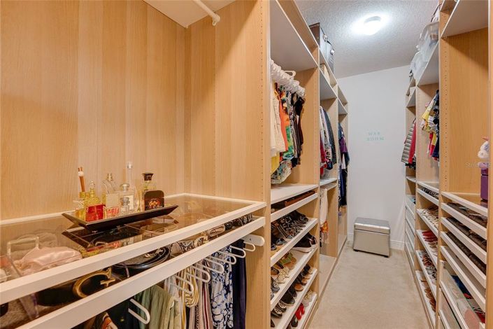 Image No.19-5 Bed Property for sale