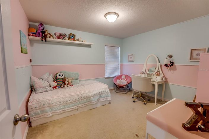 Image No.26-5 Bed Property for sale