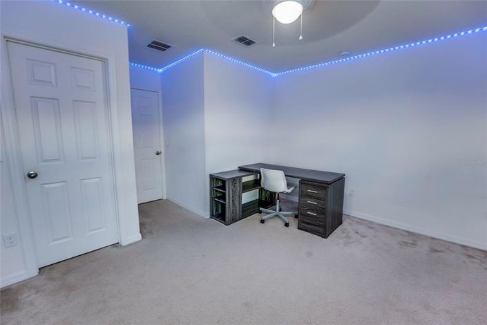 Image No.28-5 Bed Property for sale