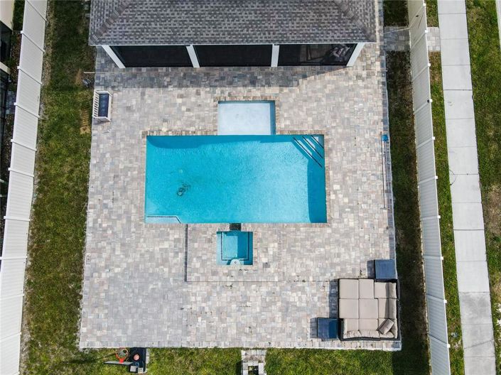 Image No.5-5 Bed Property for sale