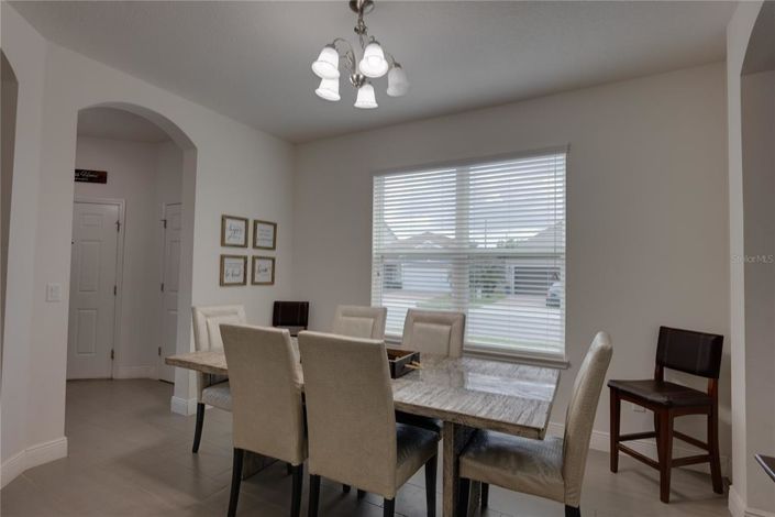 Image No.9-5 Bed Property for sale