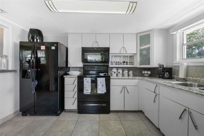 Image No.11-Propriété de 2 chambres à vendre à États-Unis