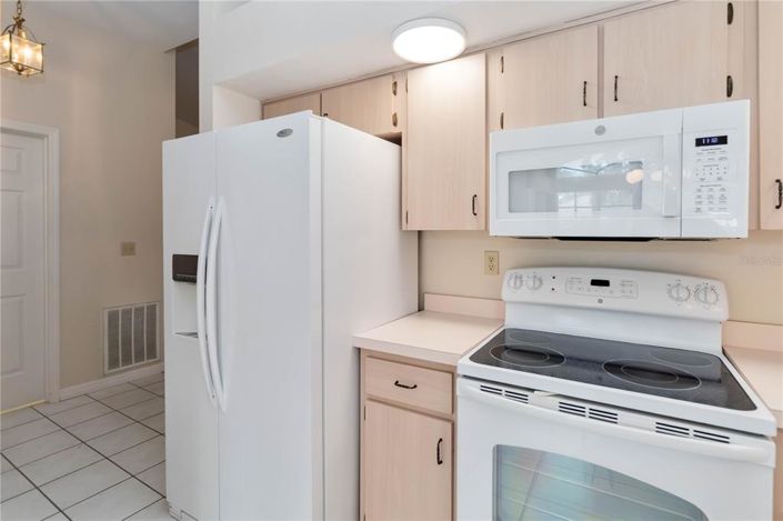 Image No.14-3 Bed House for sale