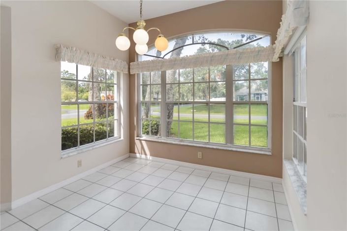 Image No.16-3 Bed House for sale