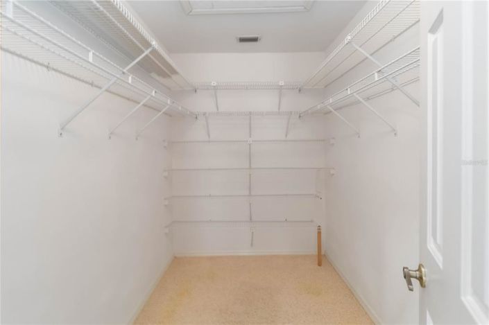 Image No.26-3 Bed House for sale