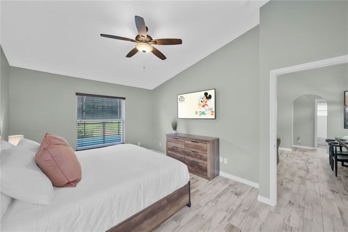 Image No.15-3 Bed Property for sale