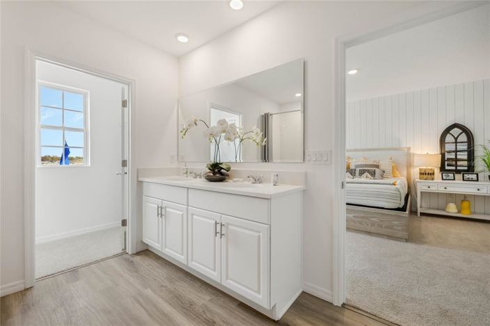 Image No.25-5 Bed Property for sale