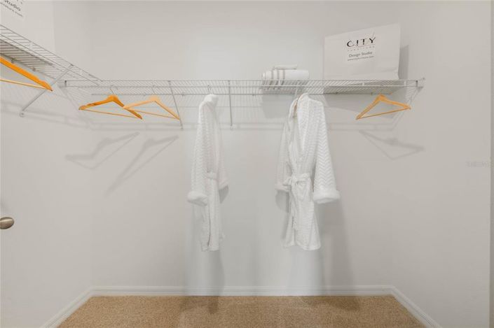 Image No.27-5 Bed Property for sale