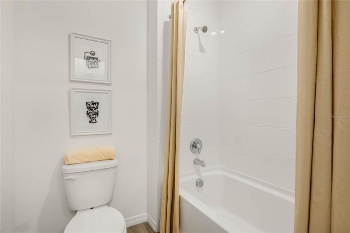 Image No.36-5 Bed Property for sale