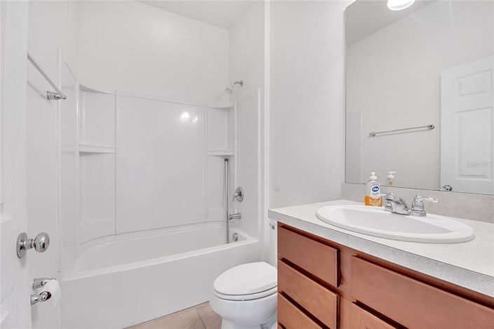 Image No.12-4 Bed Property for sale