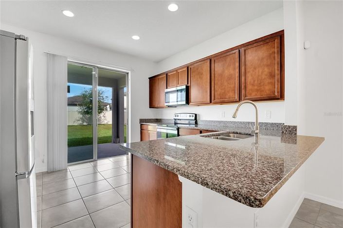 Image No.14-4 Bed House for sale