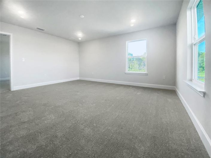 Image No.7-Propriété de 4 chambres à vendre à États-Unis