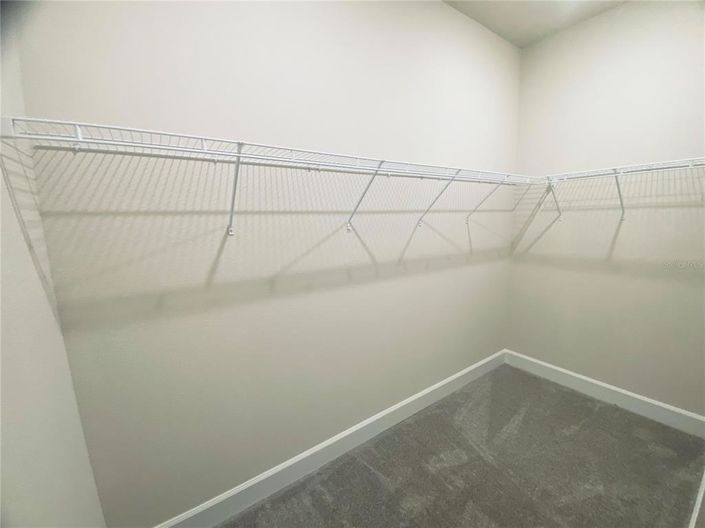 Image No.9-Propriété de 4 chambres à vendre à États-Unis