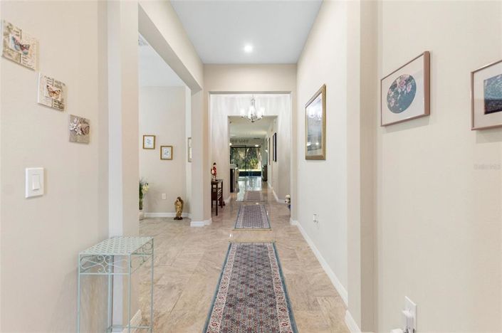 Image No.7-4 Bed House for sale