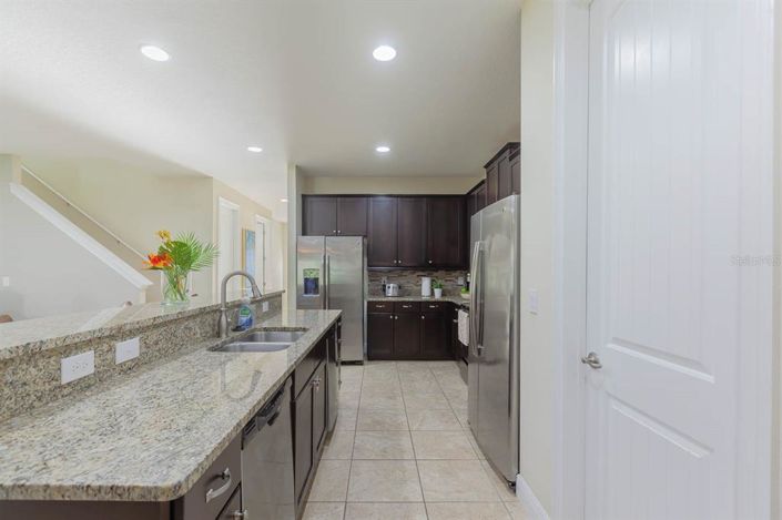 Image No.16-8 Bed House for sale