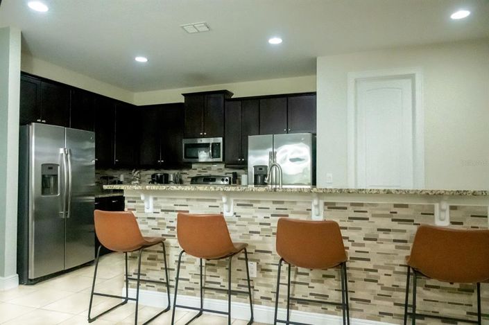 Image No.17-8 Bed House for sale