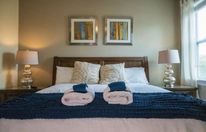 Image No.21-8 Bed House for sale