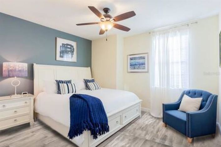 Image No.33-8 Bed House for sale