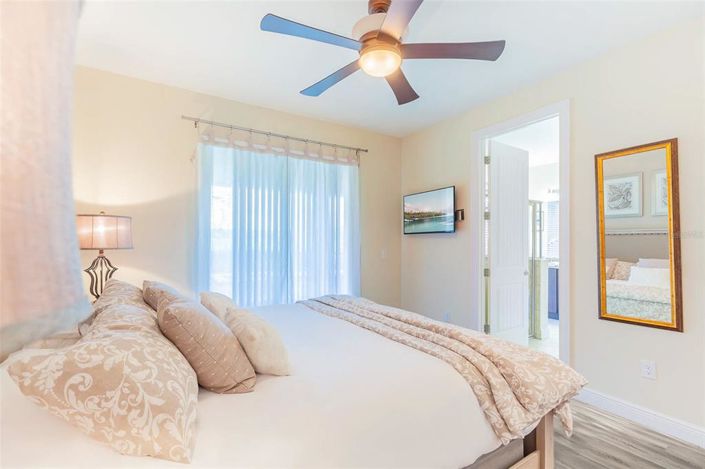 Image No.44-8 Bed House for sale