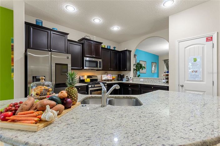 Image No.14-5 Bed Property for sale