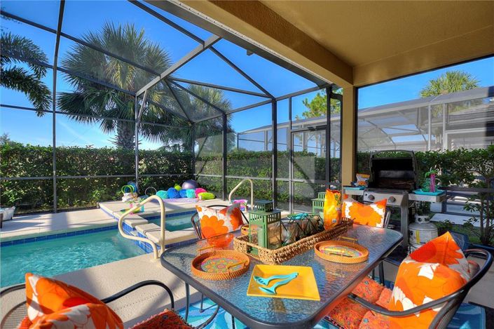 Image No.17-5 Bed Property for sale