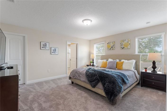 Image No.40-5 Bed Property for sale