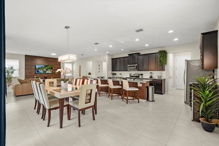 Image No.10-5 Bed House for sale