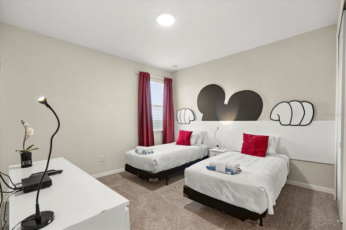 Image No.17-5 Bed House for sale