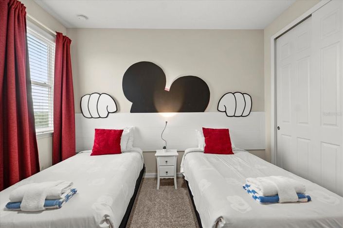 Image No.18-5 Bed House for sale